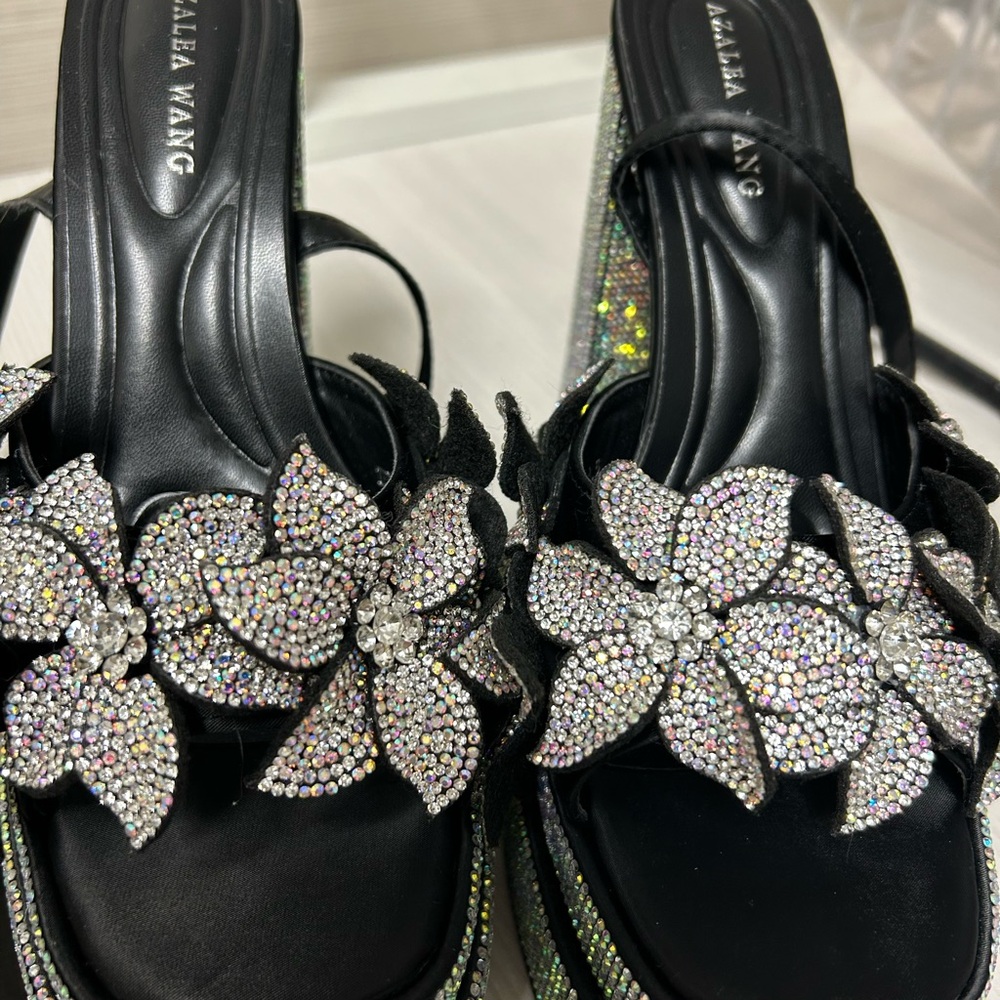 Azalea Wang Teille Embellished Flower Crystal Platform Heels NWOB - Picture 9 of 12